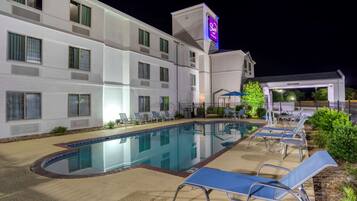 Seasonal outdoor pool