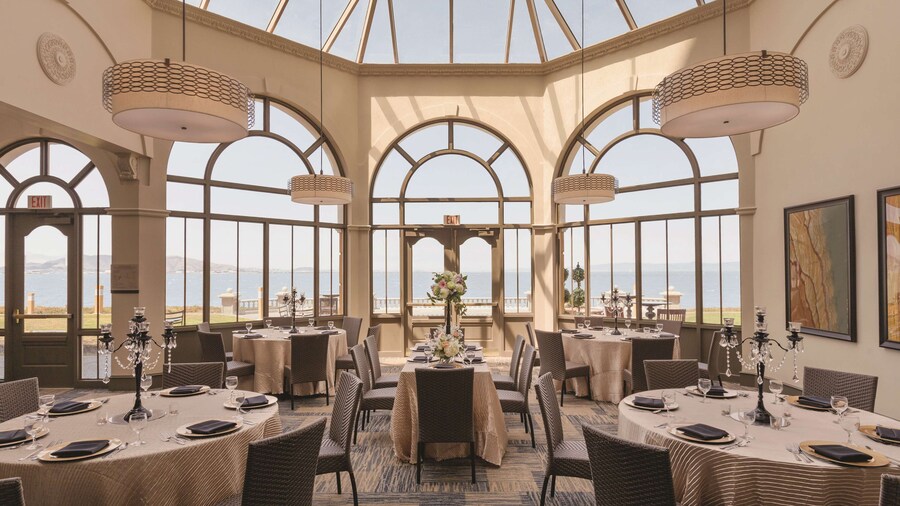 Embassy Suites by Hilton San Francisco Airport Waterfront