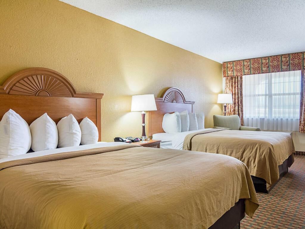 Ropa de cama de alta calidad y escritorio 