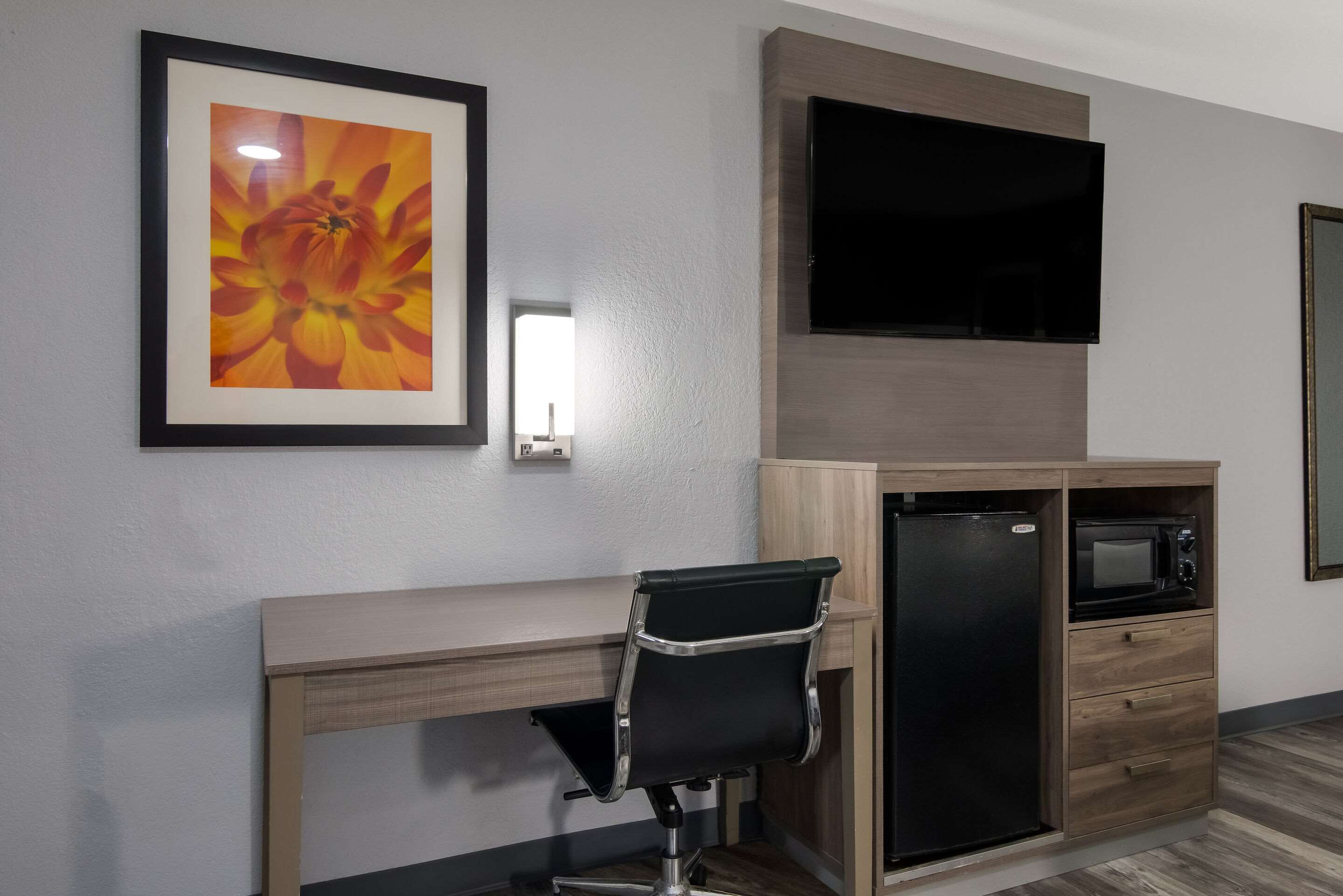 Habitación estándar, para no fumadores | Ropa de cama de alta calidad y escritorio 