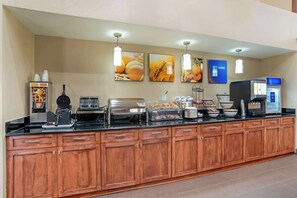Free daily full breakfast 
