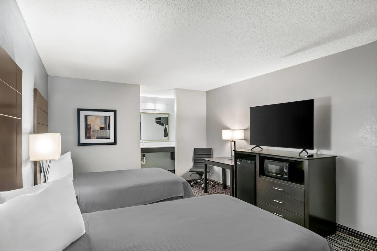 Standard Room, 2 Double Beds, Non Smoking | Pillowtop beds, desk, laptop workspace, free WiFi