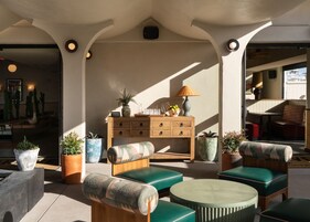 Se sirven desayunos, almuerzos, cenas y cocina americana 