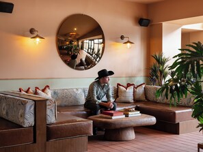 Meeting facility - ARRIVE Albuquerque (Albuquerque)