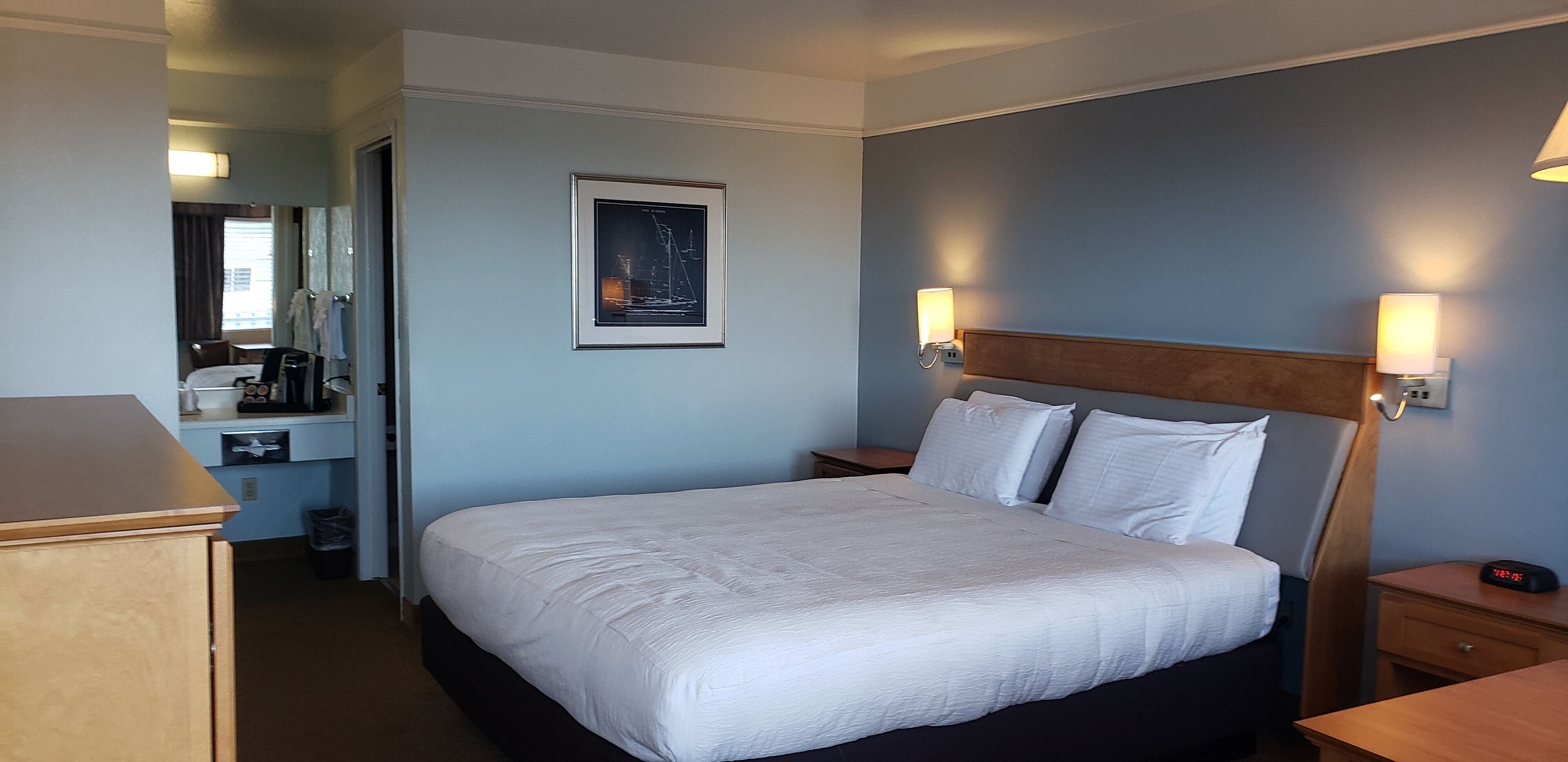 Rom, 1 kingsize-seng, ikke-røyk | Sengetøy av topp kvalitet, dundyner og senger med overmadrass