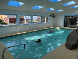 Εσωτερική πισίνα