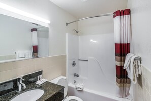 Superior Room, 1 King Bed, Non Smoking | Desk, iron/ironing board, free cribs/infant beds, free WiFi - Red Roof Inn Palmdale - Lancaster (Palmdale)