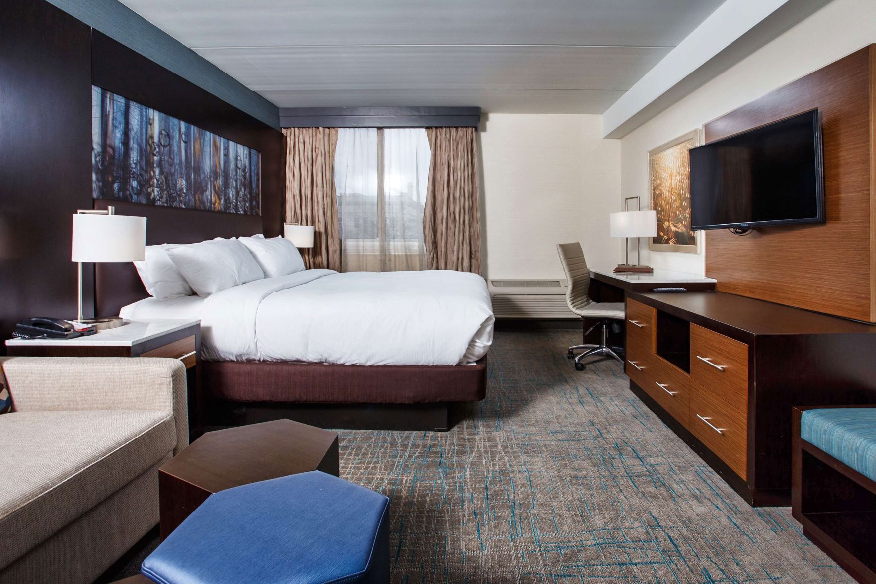 Pillowtop beds, in-room safe, desk, laptop workspace
