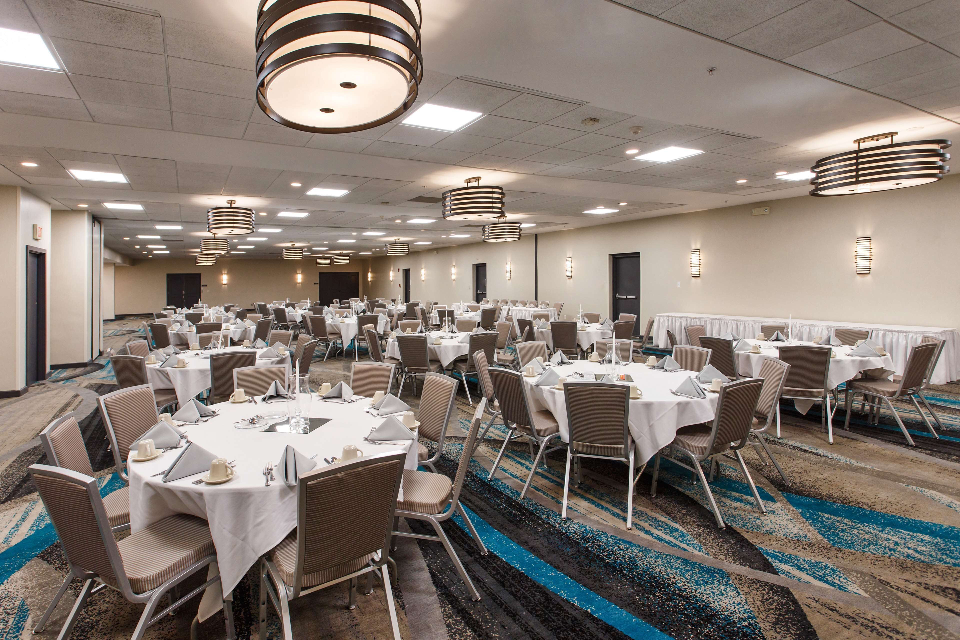 Photo - DoubleTree by Hilton Neenah