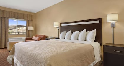 Days Inn by Wyndham Globe