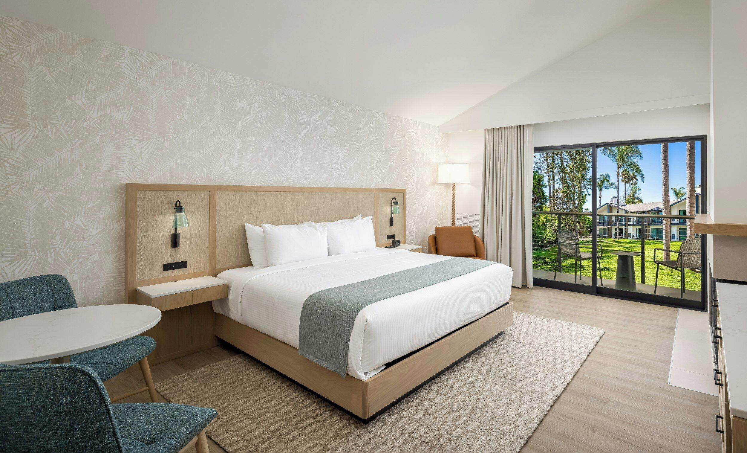 Down duvets, desk, laptop workspace, blackout curtains