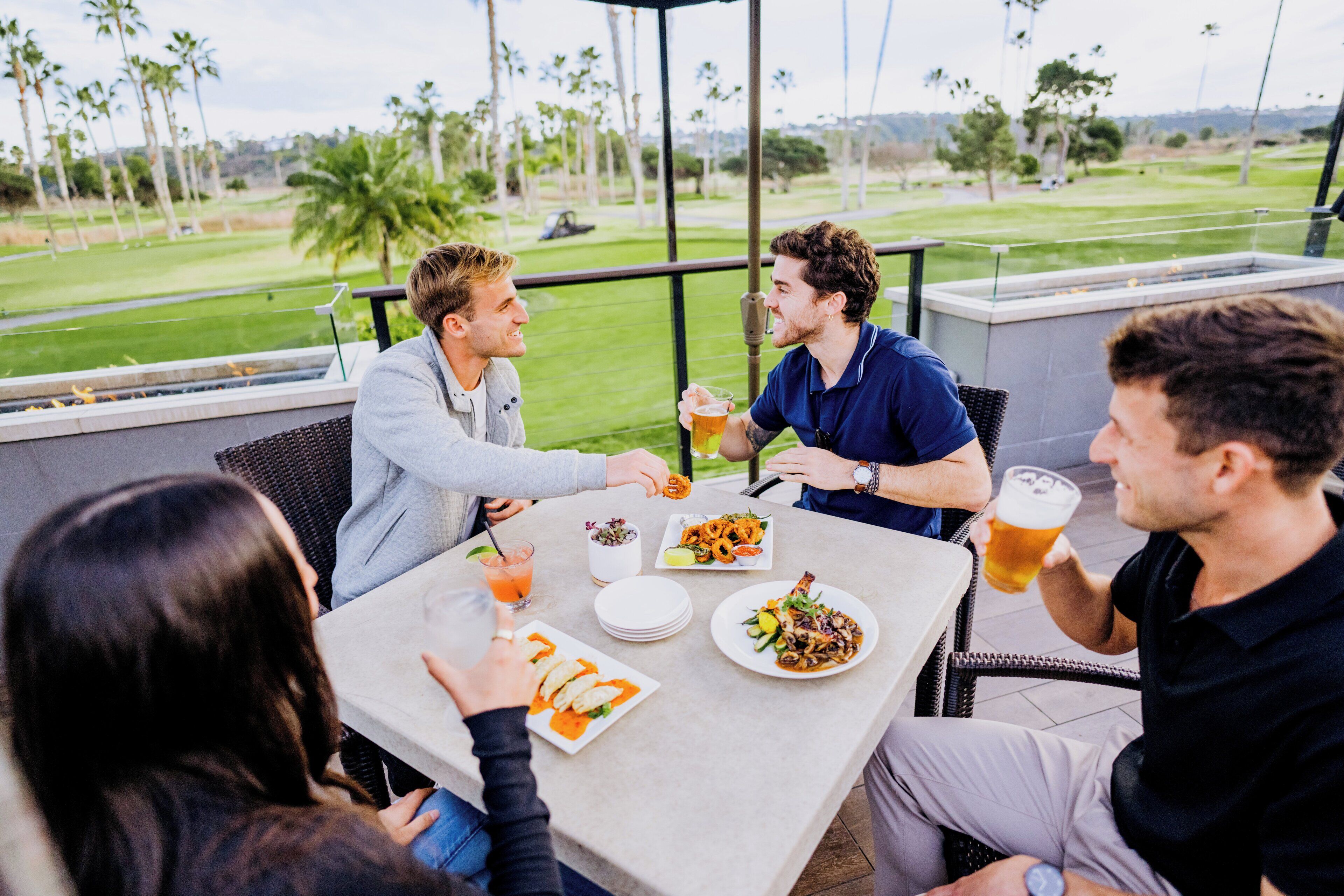 Breakfast, lunch, dinner served; golf course views 