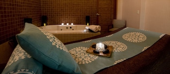 Body treatments, aromatherapy, deep-tissue massages, Swedish massages at The Hotel at La Valle