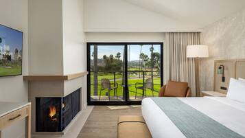 Suite, 1 trĂšs grand lit, vue golf (w/Fireplace)