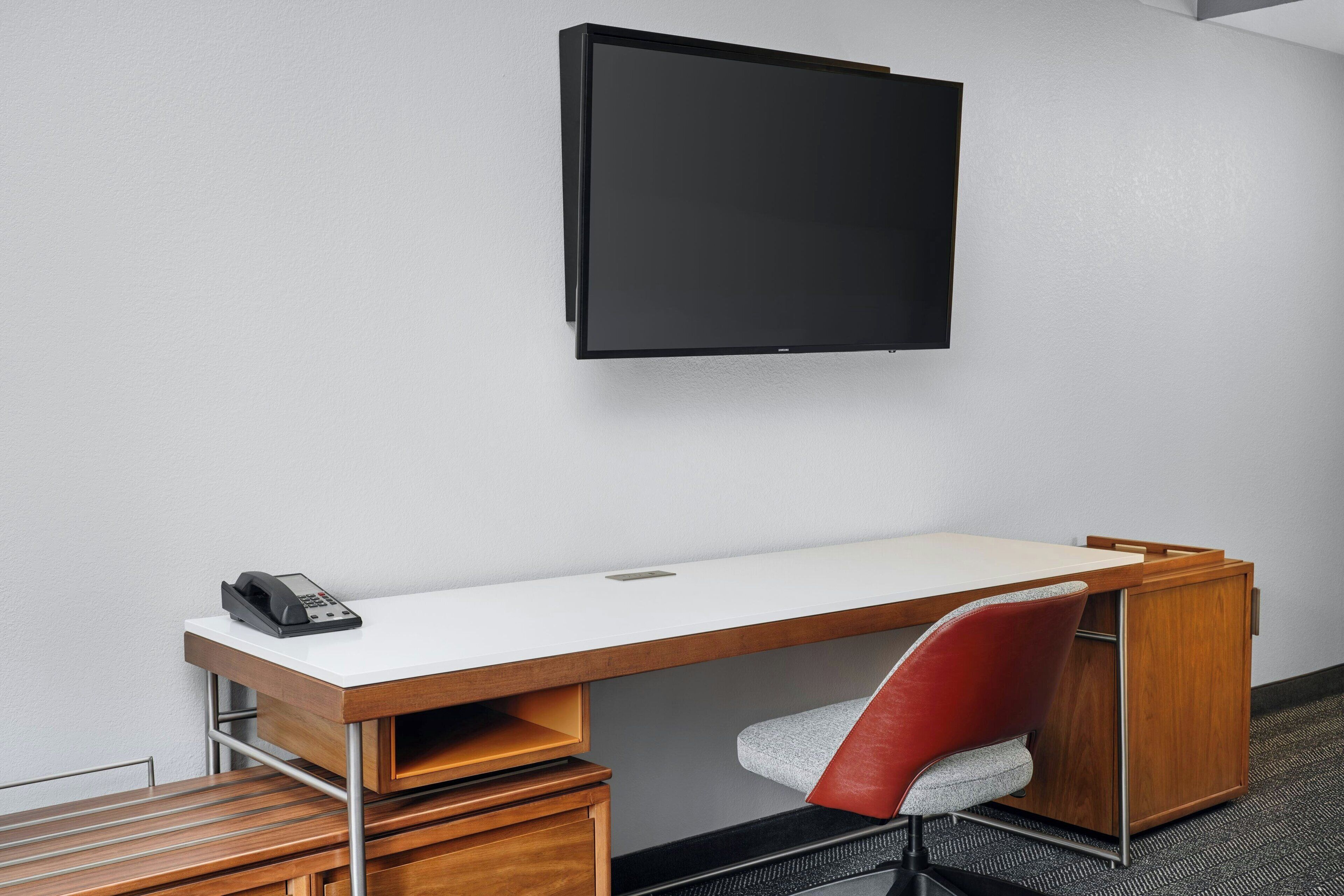 egyptian cotton sheets, premium bedding, down duvets, desk