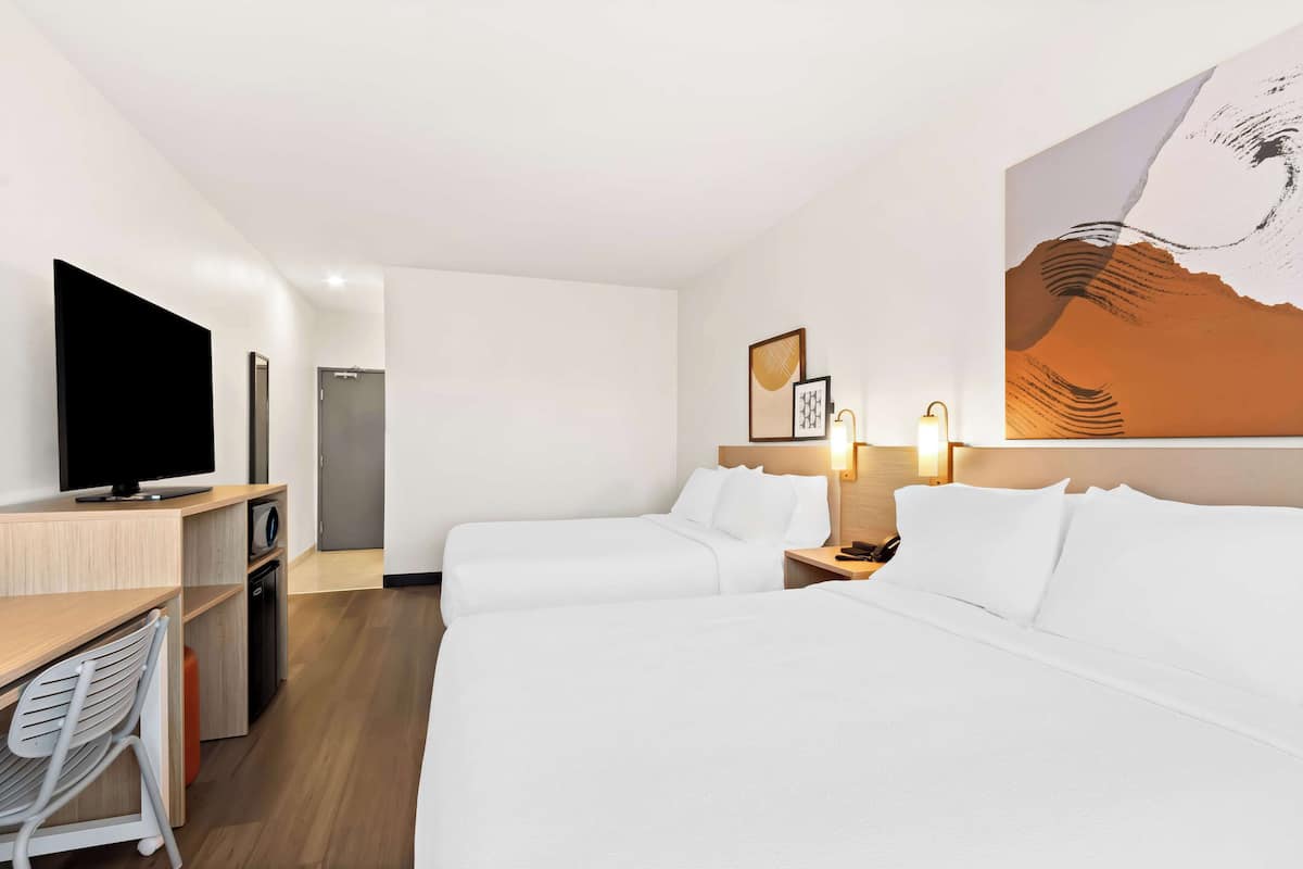 Ropa de cama de alta calidad y cortinas blackout