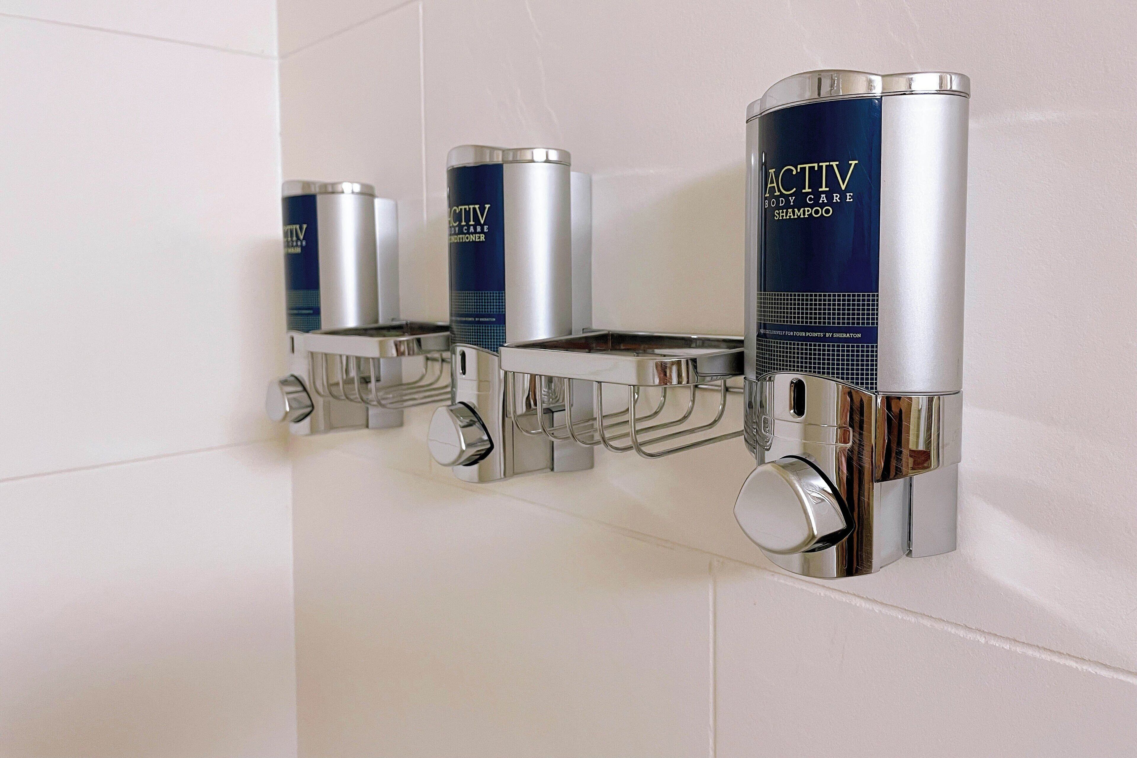 combined shower/bathtub, free toiletries, hair dryer, towels