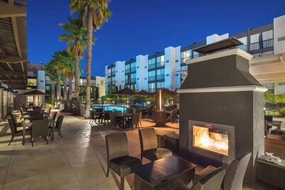 Marin Hilltop Hotel