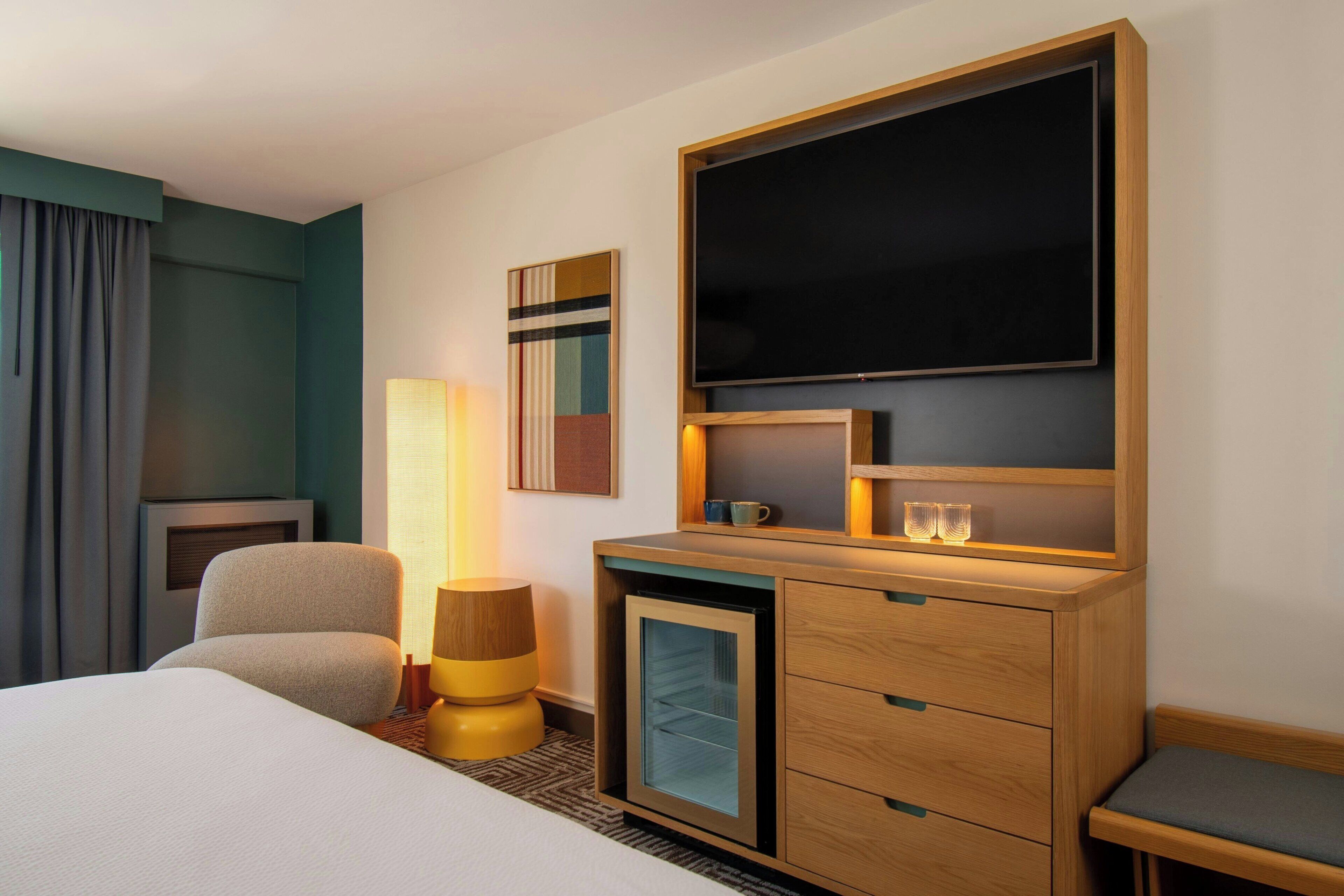 Marin Hilltop Hotel - Easy Booking - Expedia