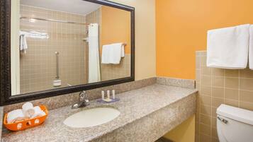 Chuveiro/banheira combinados, produtos de toalete grátis