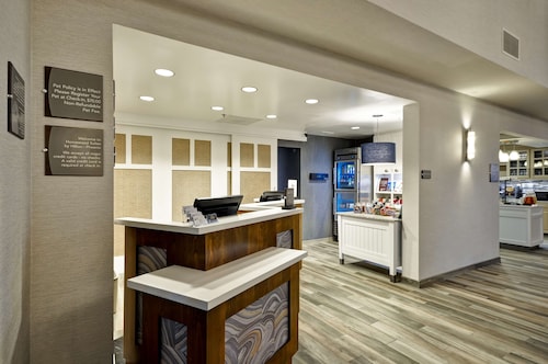 Homewood Suites by Hilton Phoenix-Biltmore