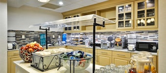 Homewood Suites by Hilton Phoenix-Biltmore