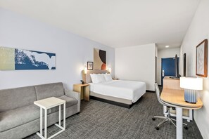 1 bedroom, premium bedding, desk, laptop workspace