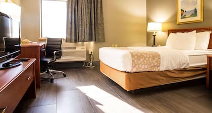 La Quinta Inn by Wyndham Milwaukee Airport / Oak Creek