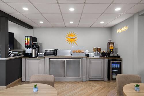 Free daily full breakfast