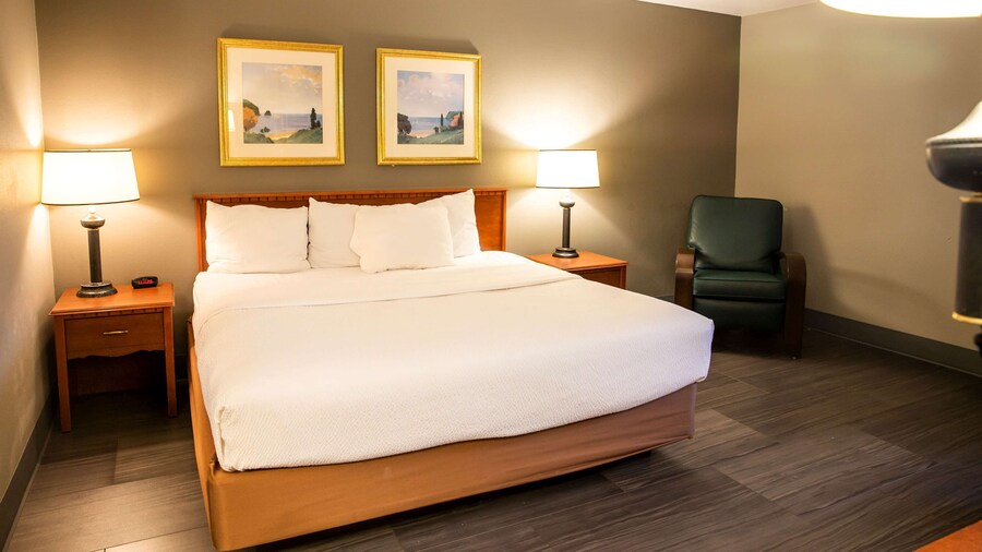 La Quinta Inn by Wyndham Milwaukee Airport / Oak Creek