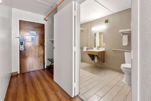 Baño para personas con discapacidad