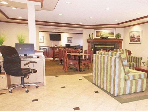 La Quinta Inn Milwaukee West Brookfield