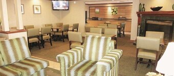 La Quinta Inn Milwaukee West Brookfield