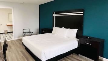 Desk, laptop workspace, free WiFi, bed sheets