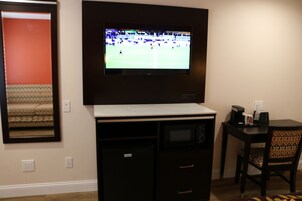 Escrivaninha, espaço de trabalho para notebook, Wi-Fi de cortesia