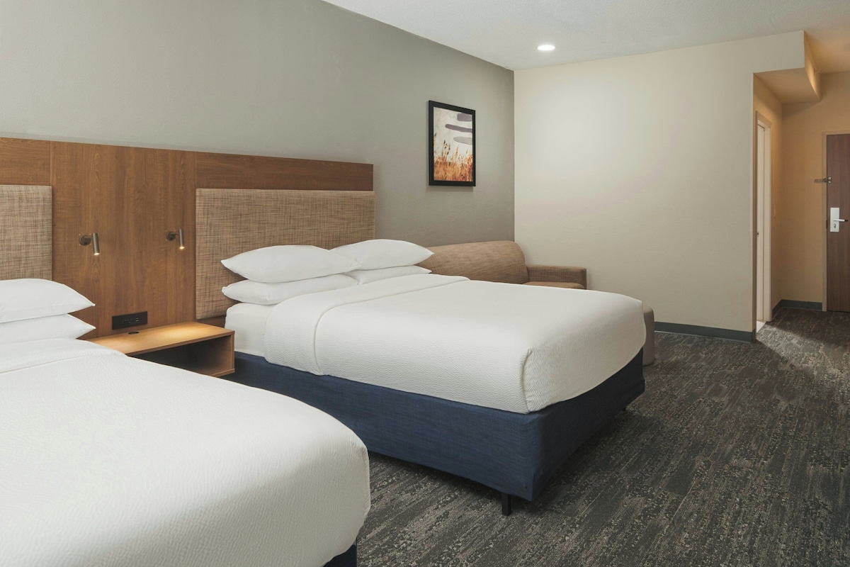 Premium bedding, desk, blackout curtains, iron/ironing board