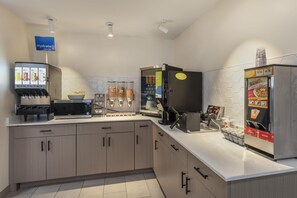 Free daily continental breakfast 