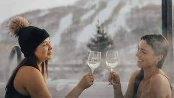 Piscine couverte, piscine extérieure (ouverte en saison)