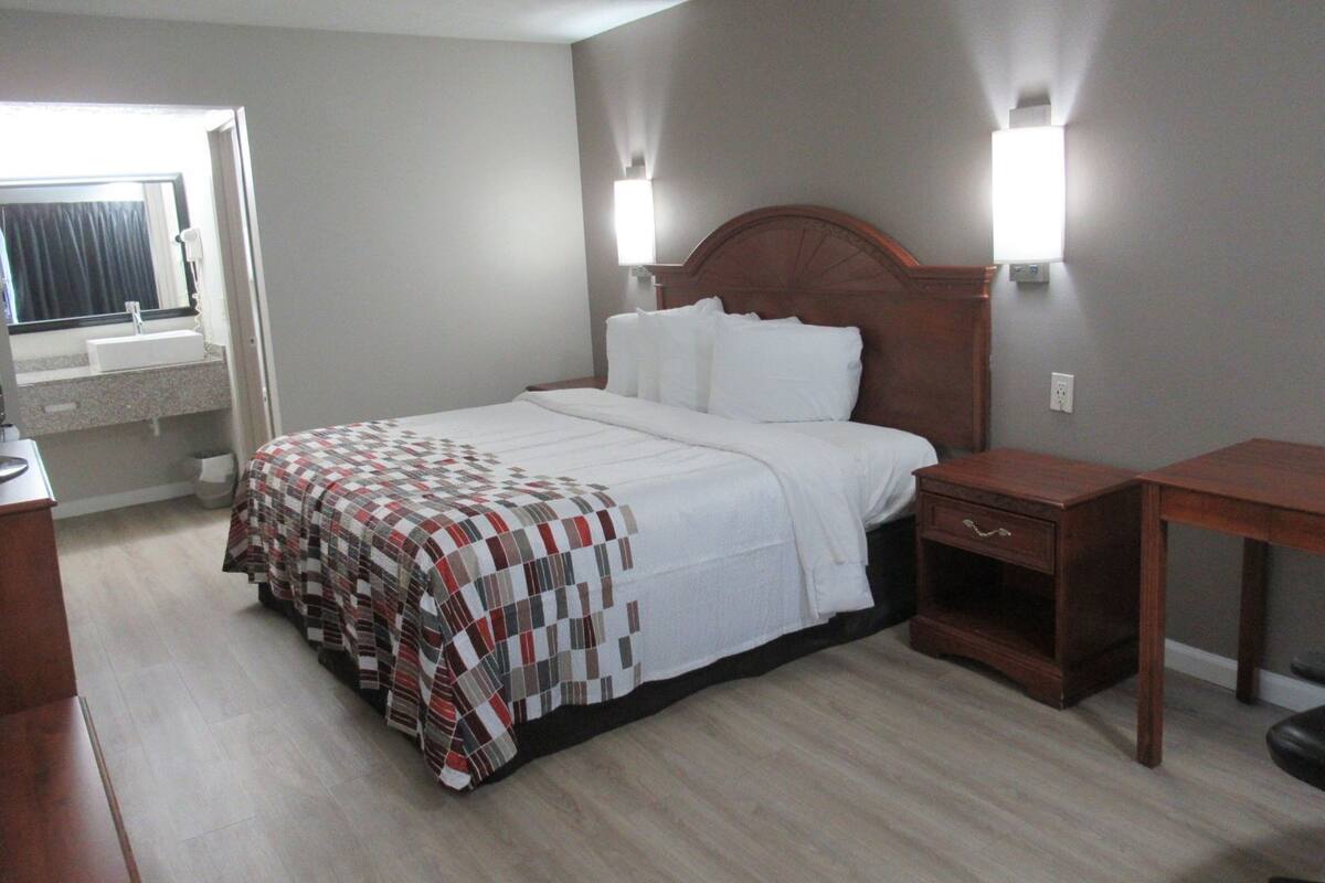 Desk, laptop workspace, blackout curtains, soundproofing