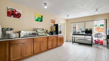 Free buffet breakfast