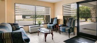 Quality Inn & Suites Mt Chalet