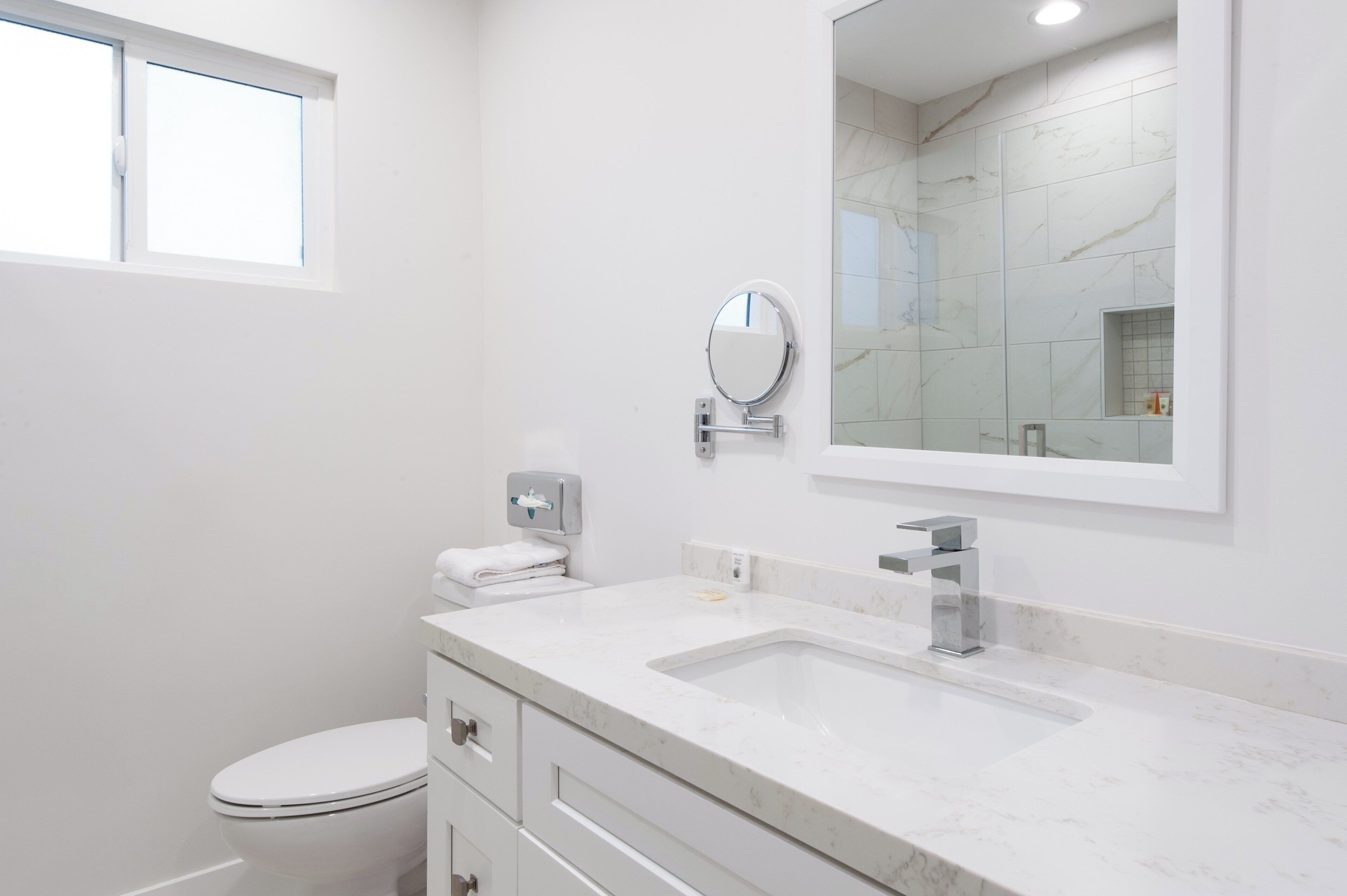 Photo - Studio City Court Yard Hotel