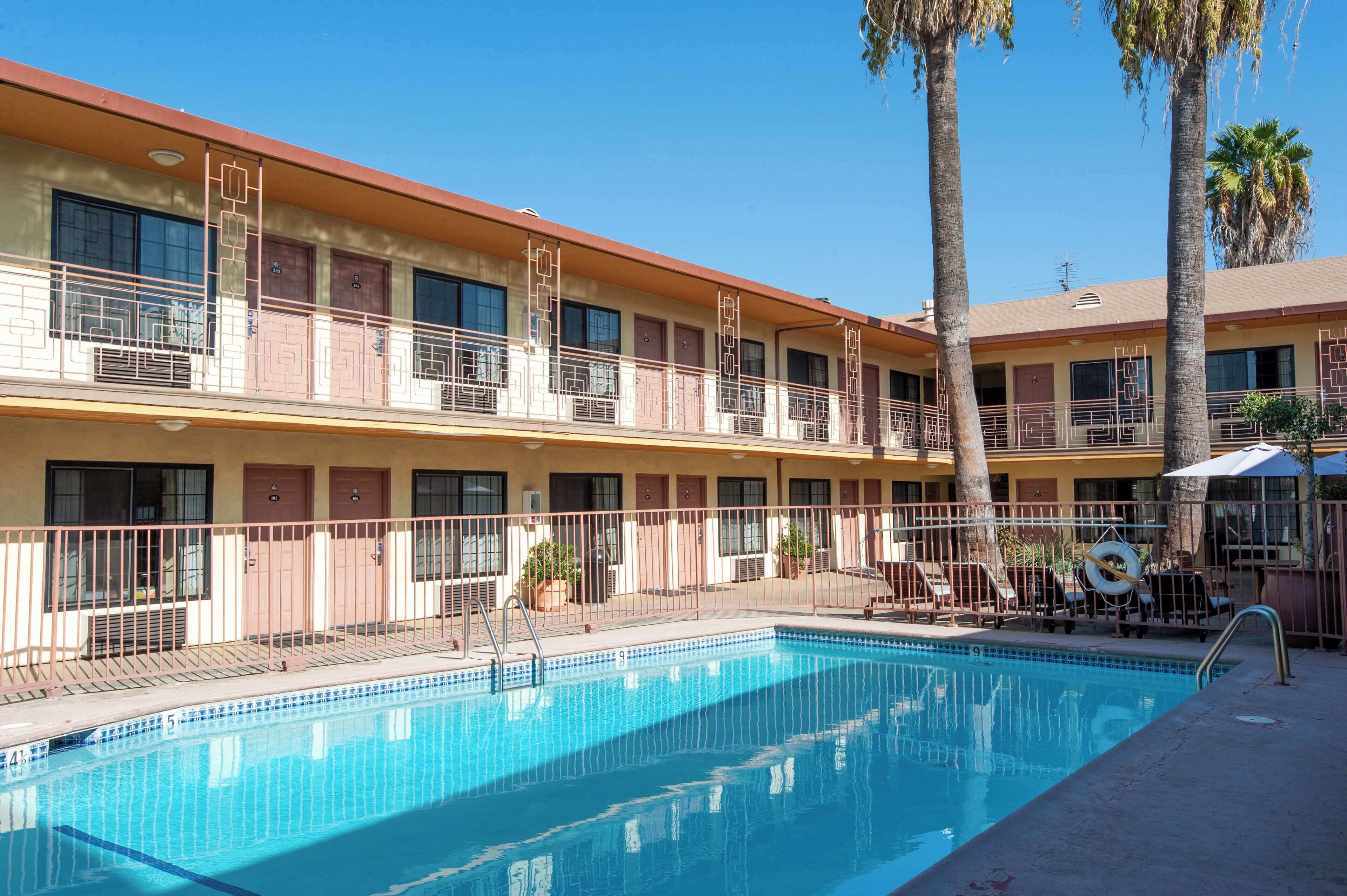 Foto - Studio City Court Yard Hotel