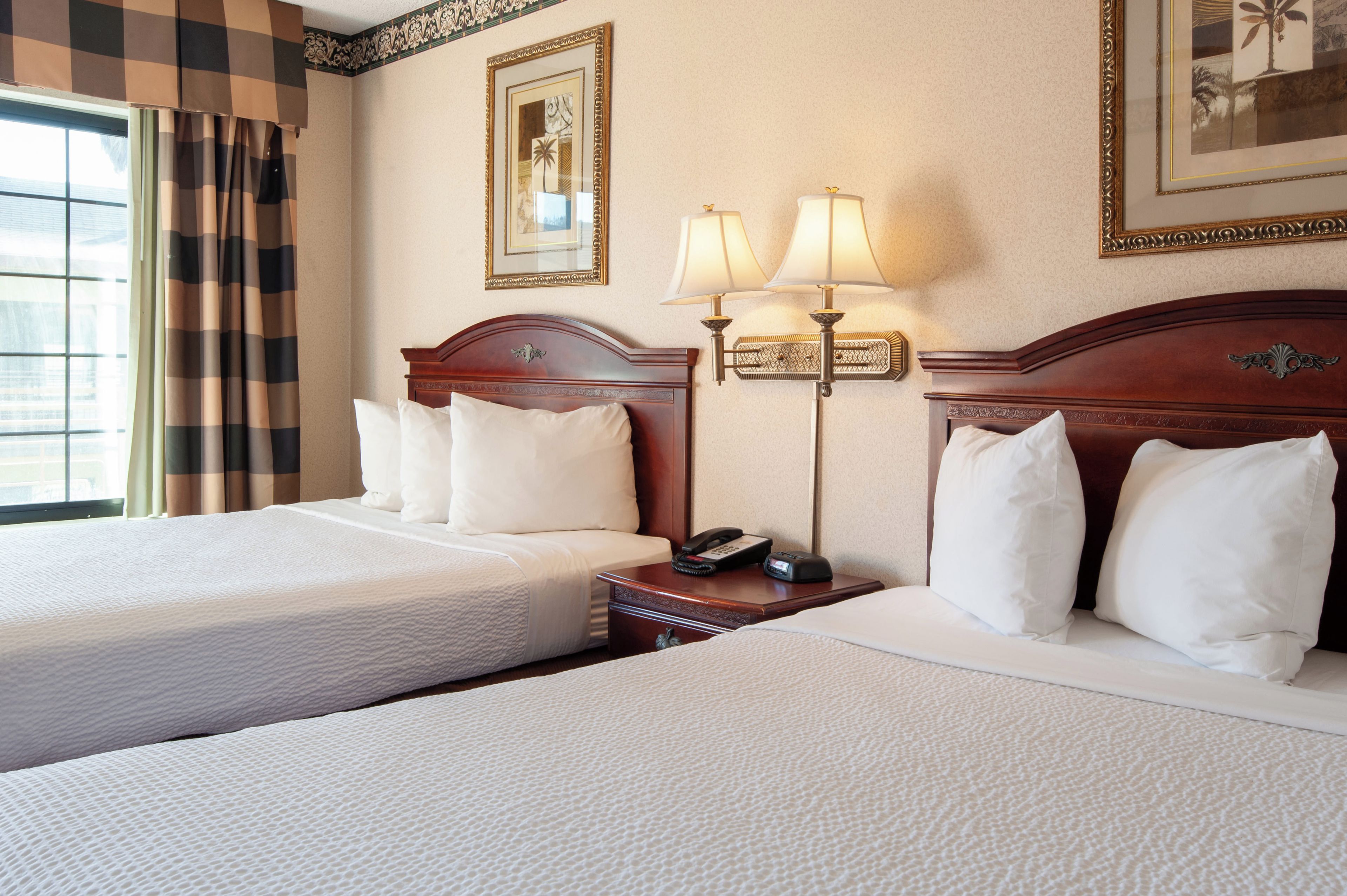 Photo - Studio City Court Yard Hotel