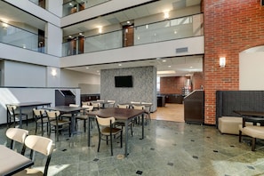 Dagelijks ontbijtbuffet inbegrepen