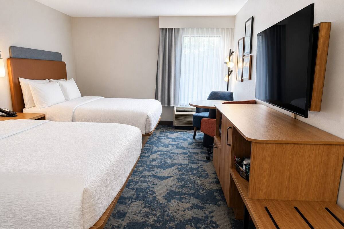 Premium bedding, iron/ironing board, WiFi (free), bed sheets