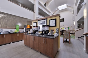 Bao gồm bữa sáng buffet hàng ngày