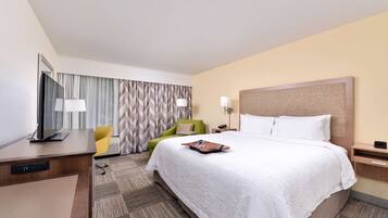 Premium bedding, iron/ironing board, free WiFi, bed sheets