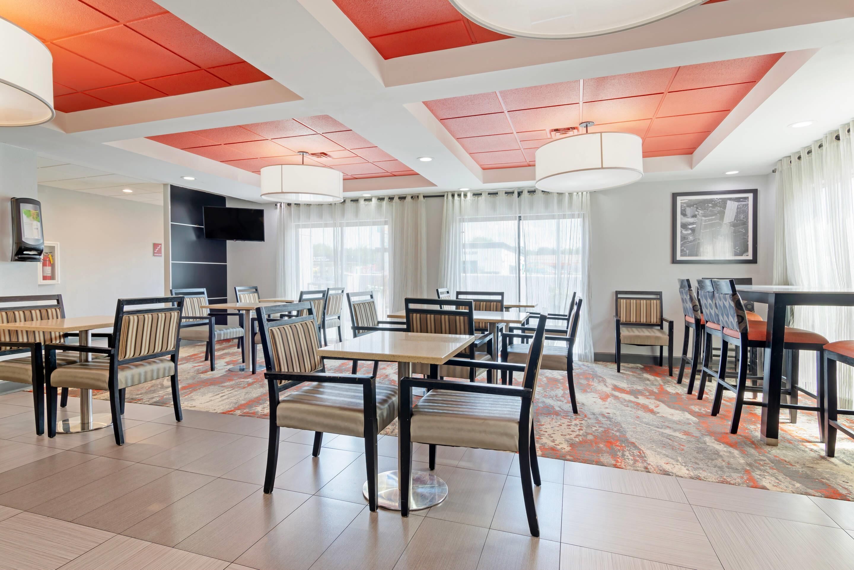 Free daily full breakfast