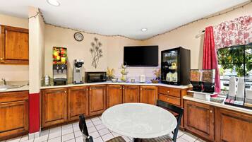 Free continental breakfast